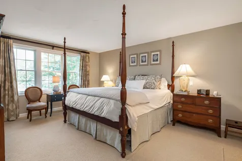 4 Mill Pond Road New Castle NH 03854