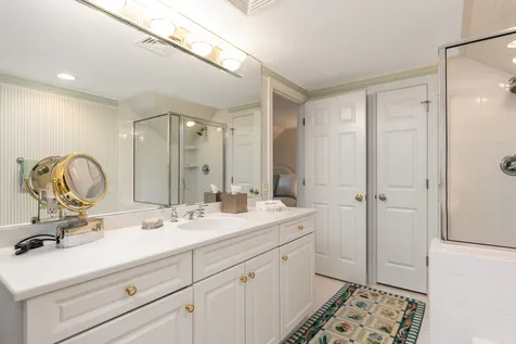 4 Mill Pond Road New Castle NH 03854