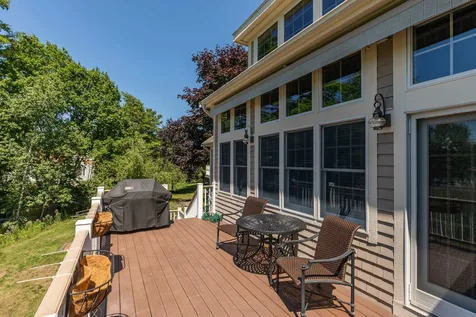 4 Mill Pond Road New Castle NH 03854