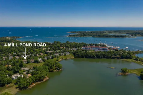 4 Mill Pond Road New Castle NH 03854