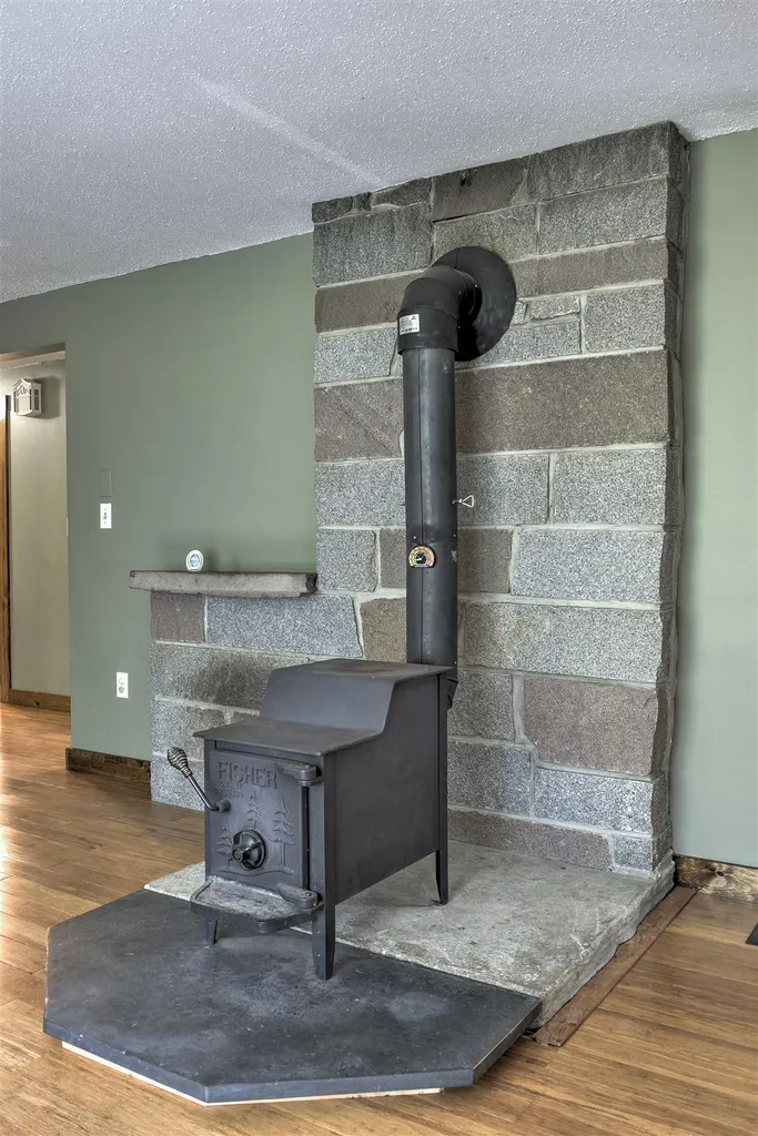 297 Old Chesterfield Road Winchester NH 03470