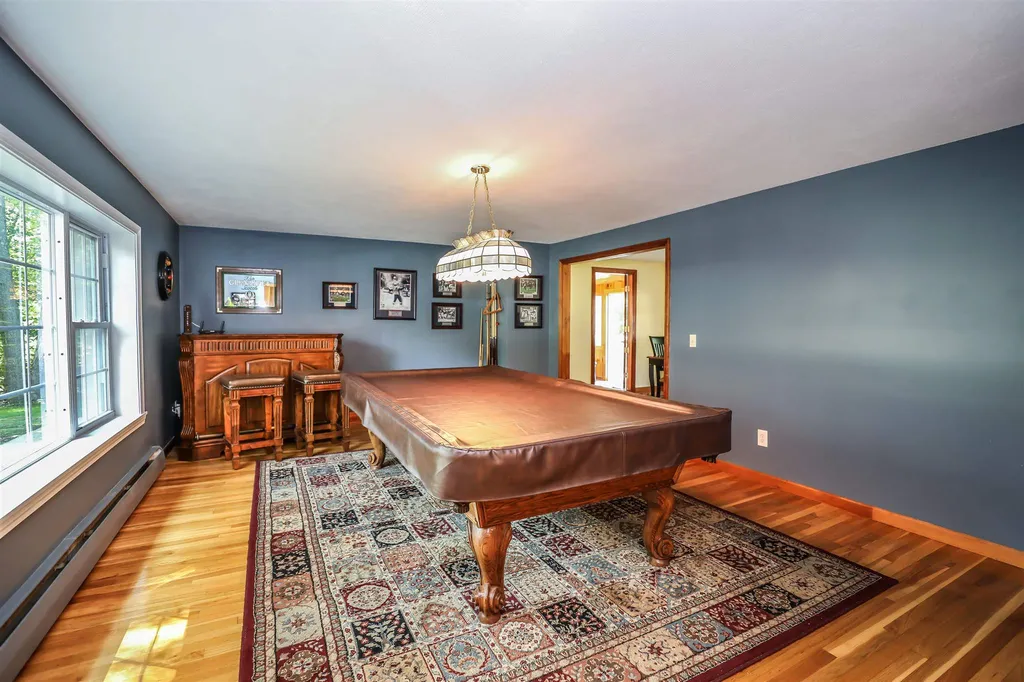32 Jane Drive Candia NH 03034