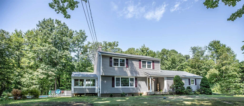 32 Jane Drive Candia NH 03034