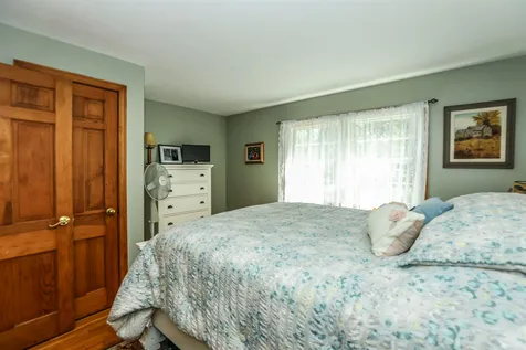 32 Jane Drive Candia NH 03034