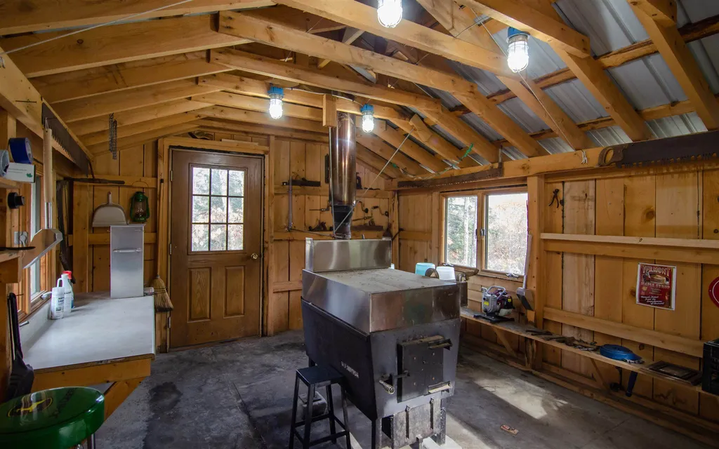 17 Gilson Road Hartland VT 05048