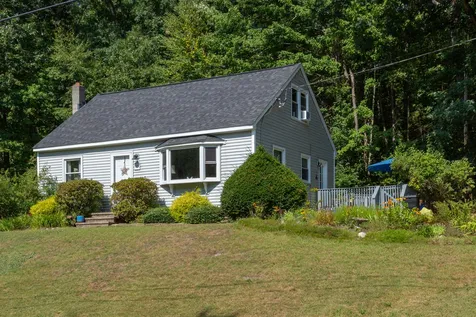 15 Richard Court Raymond NH 03077