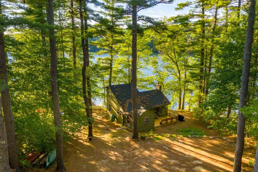 37 Pine Road Barrington NH 03825