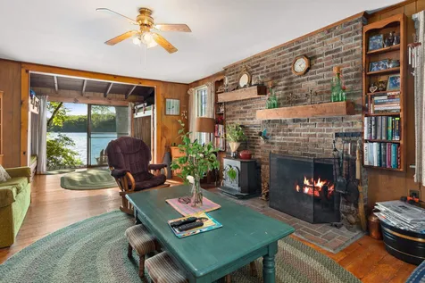 37 Pine Road Barrington NH 03825