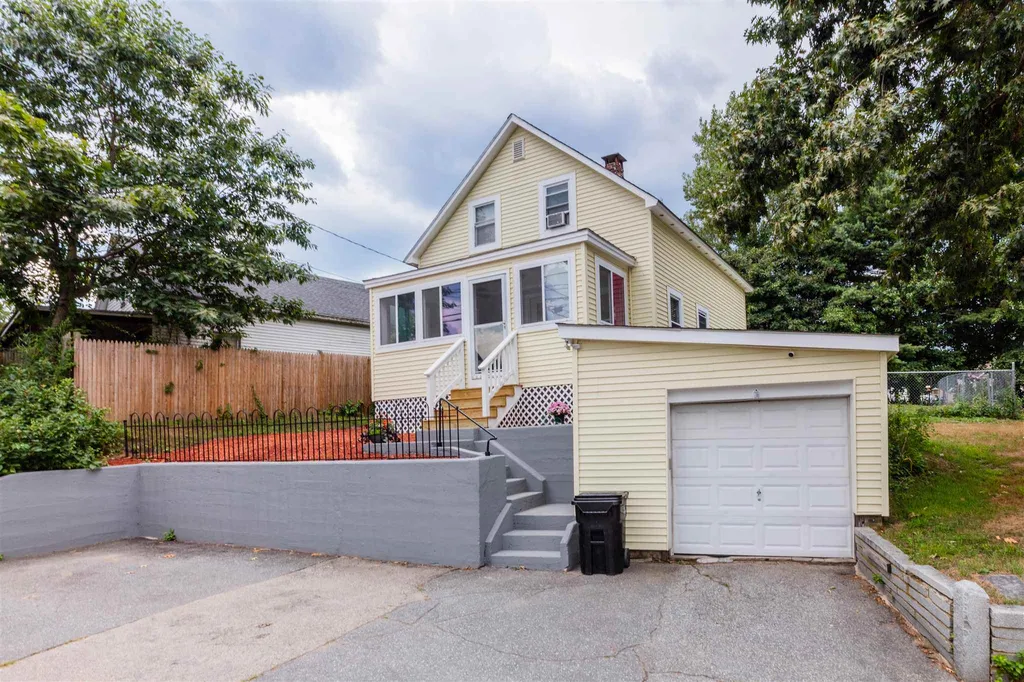 23 Lowell Road Hudson NH 03051