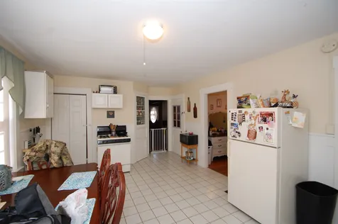 273 Calef Road Manchester NH 03103