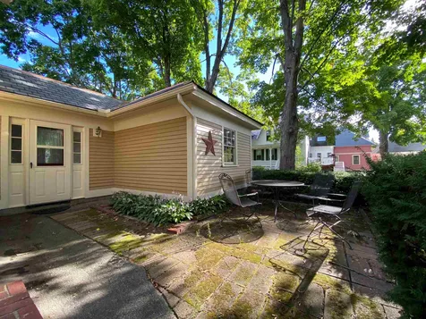 257 Myrtle Street Manchester NH 03104