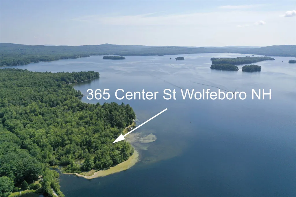 365 Center Street Wolfeboro NH 03894