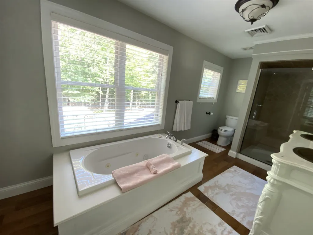 11 Sturrock Place Gilford NH 03249