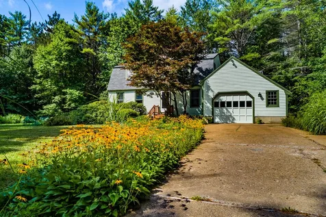 162 Farrarville Road Belmont NH 03220