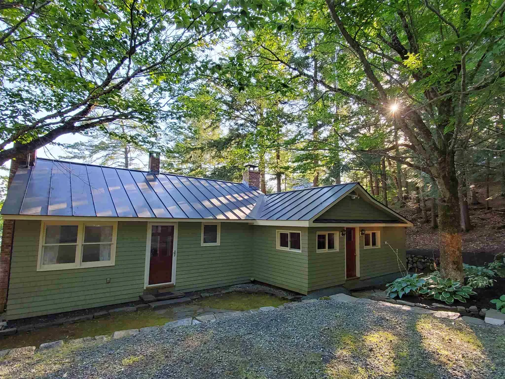 75 Algonquin Road Enfield NH 03748