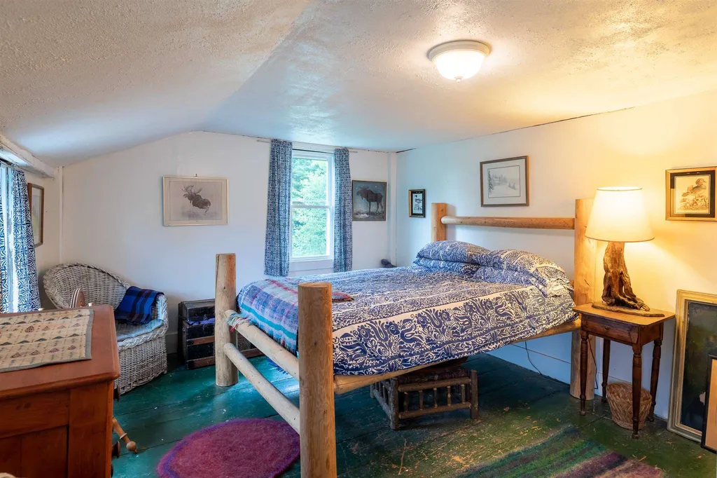 13 Gristmill Hill Road Canaan NH 03741