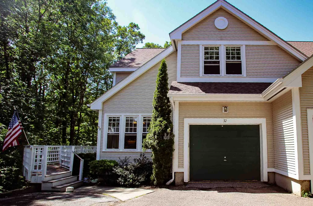 32 Larch Road South Burlington VT 05403