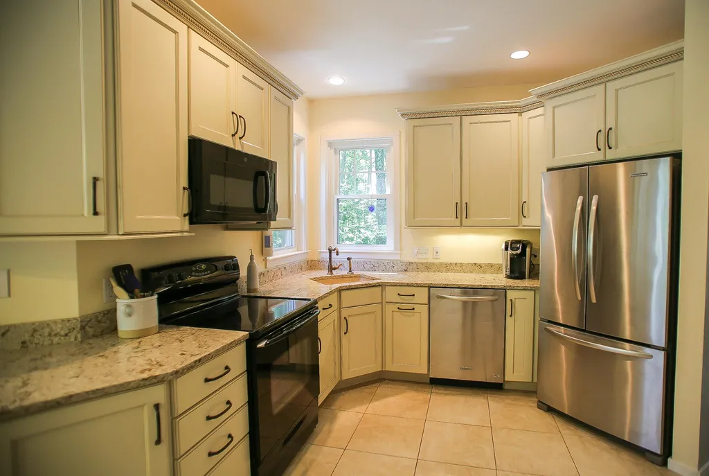 32 Larch Road South Burlington VT 05403