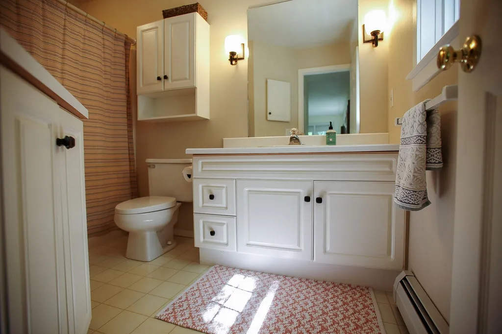 32 Larch Road South Burlington VT 05403