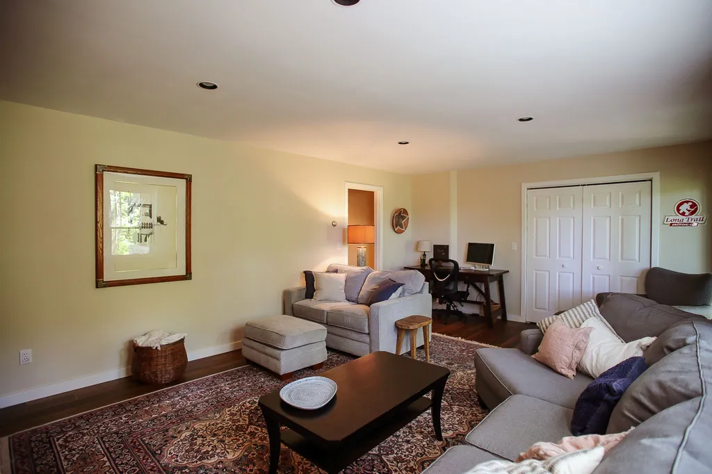 32 Larch Road South Burlington VT 05403