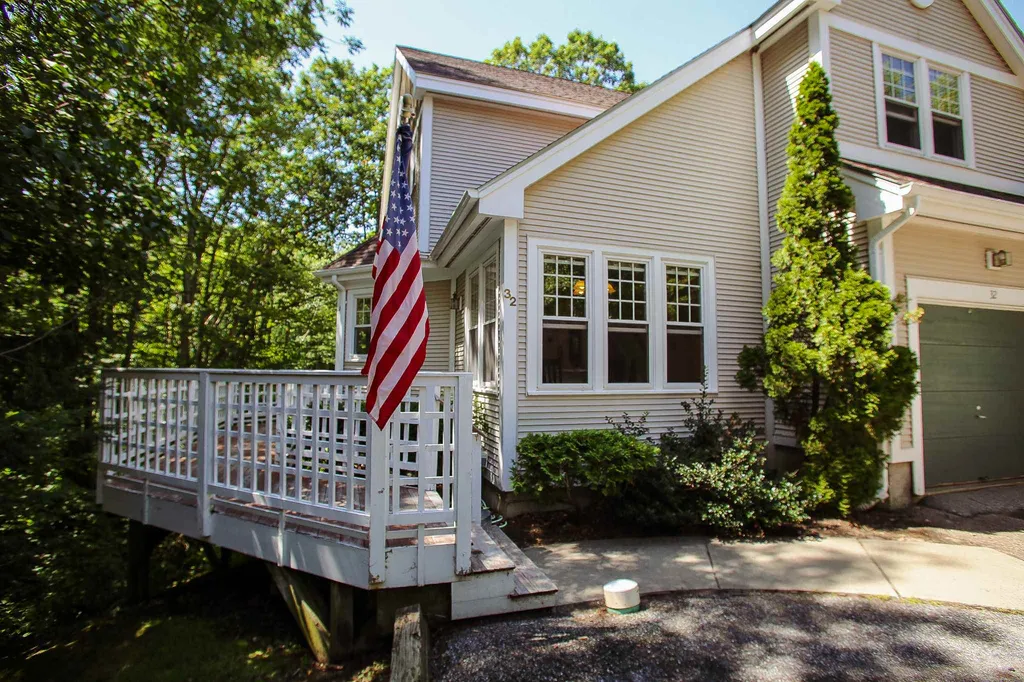 32 Larch Road South Burlington VT 05403