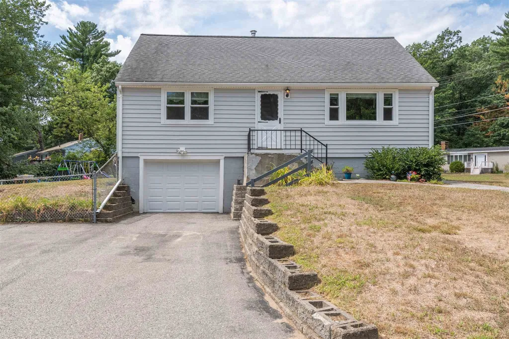 21 Palisade Drive Nashua NH 03062