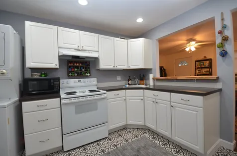 10-12 Dismukes Street Kittery ME 03904