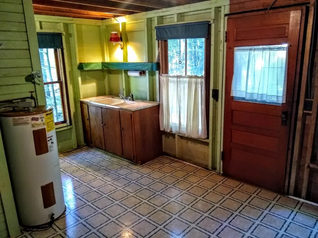 165 North Shore Road Chesterfield NH 03443