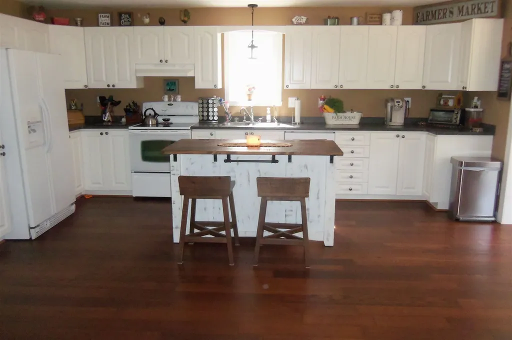 62 Grandview Road Milton NH 03851
