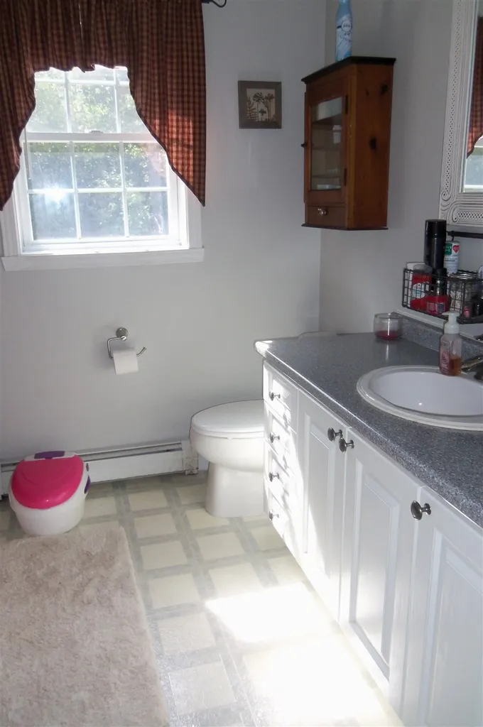 62 Grandview Road Milton NH 03851