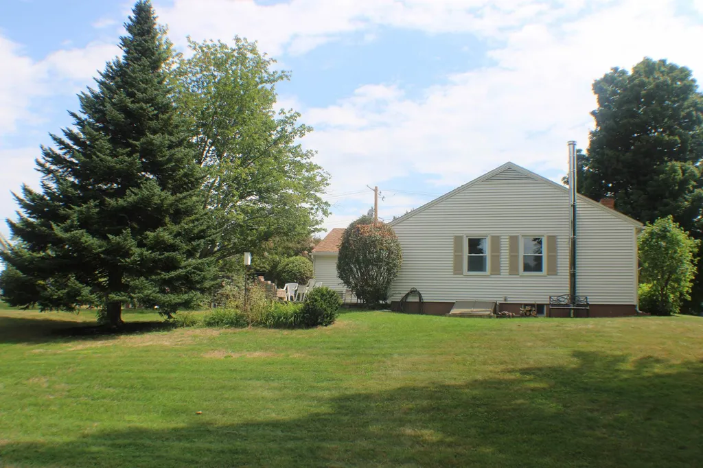 118 Morrill Street Gilford NH 03249
