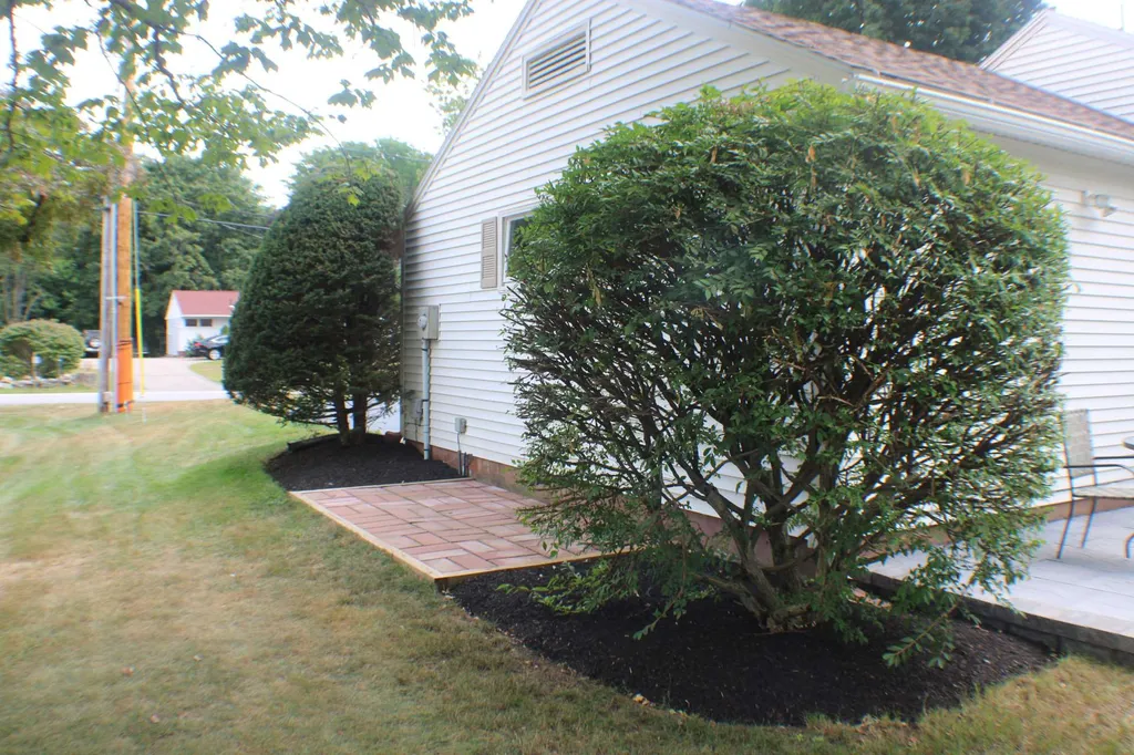 118 Morrill Street Gilford NH 03249