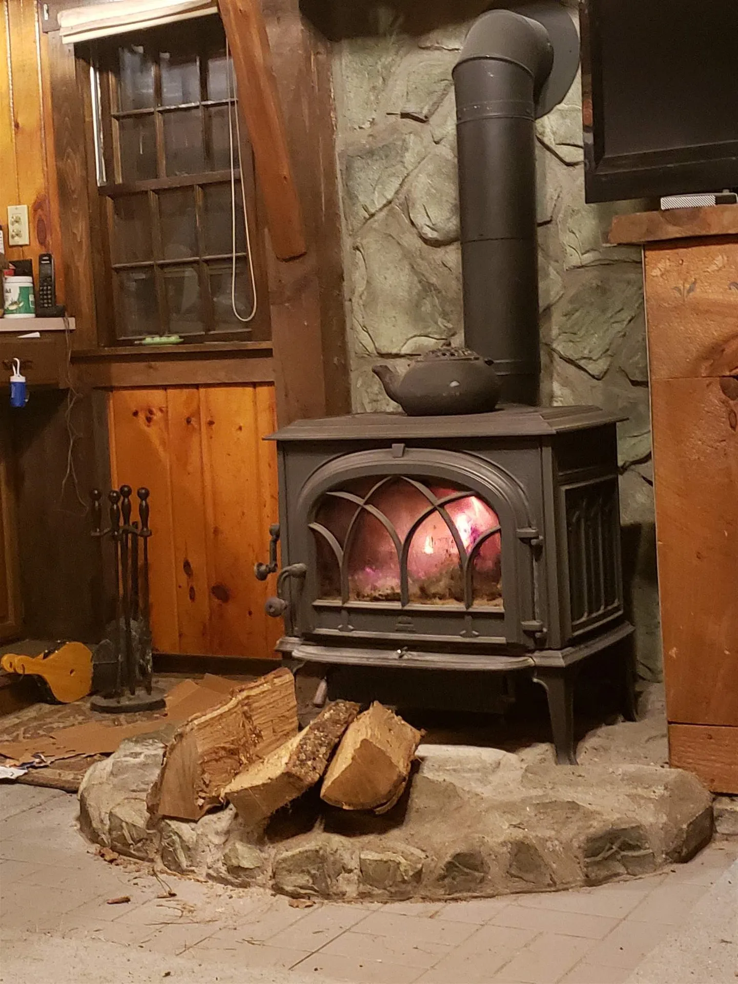 98 North Road Deerfield NH 03037