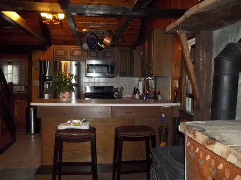 98 North Road Deerfield NH 03037