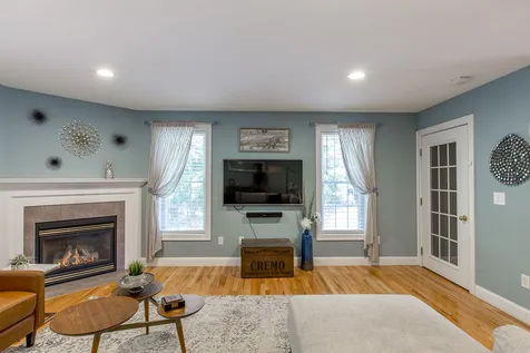 66 Magnolia Lane Newmarket NH 03857