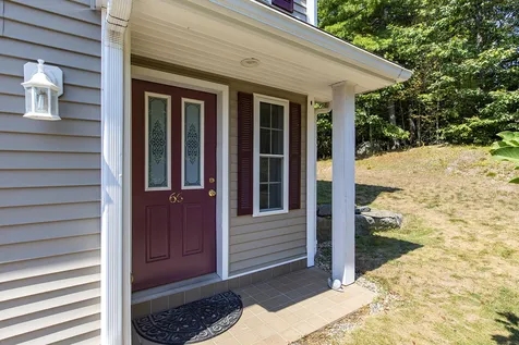 66 Magnolia Lane Newmarket NH 03857
