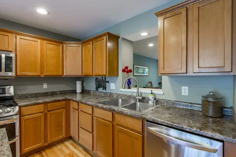 66 Magnolia Lane Newmarket NH 03857