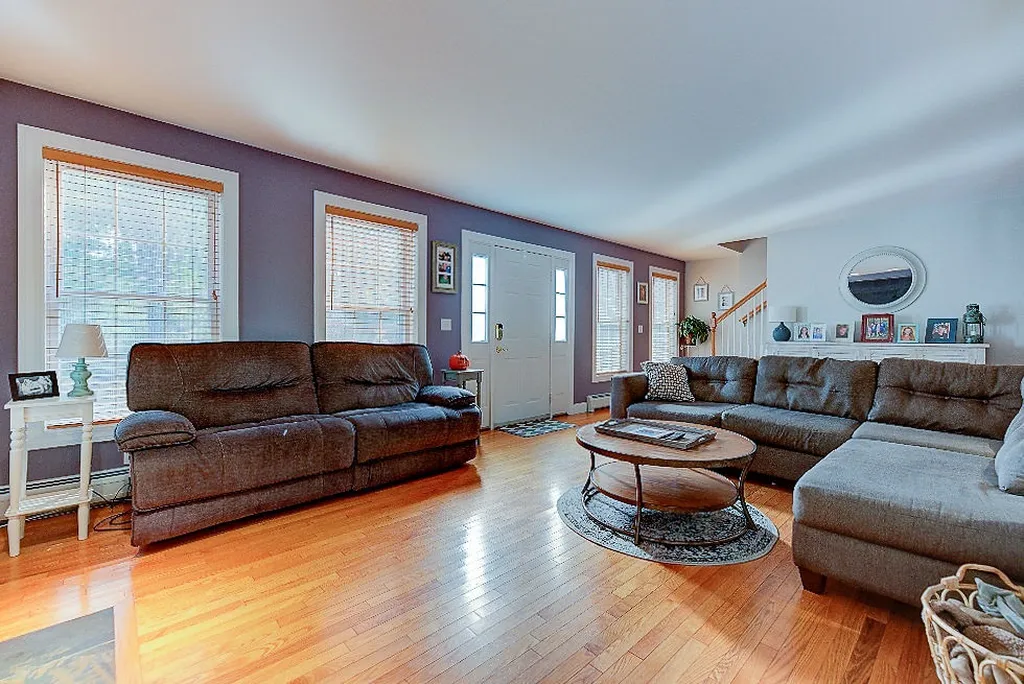 7b Huckins Road Madbury NH 03823