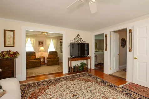 38 Bay Road Farmington NH 03835