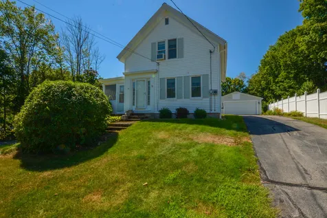 38 Bay Road Farmington NH 03835