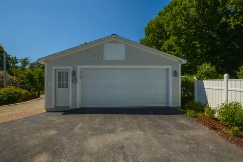 38 Bay Road Farmington NH 03835