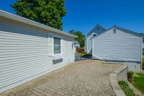 38 Bay Road Farmington NH 03835