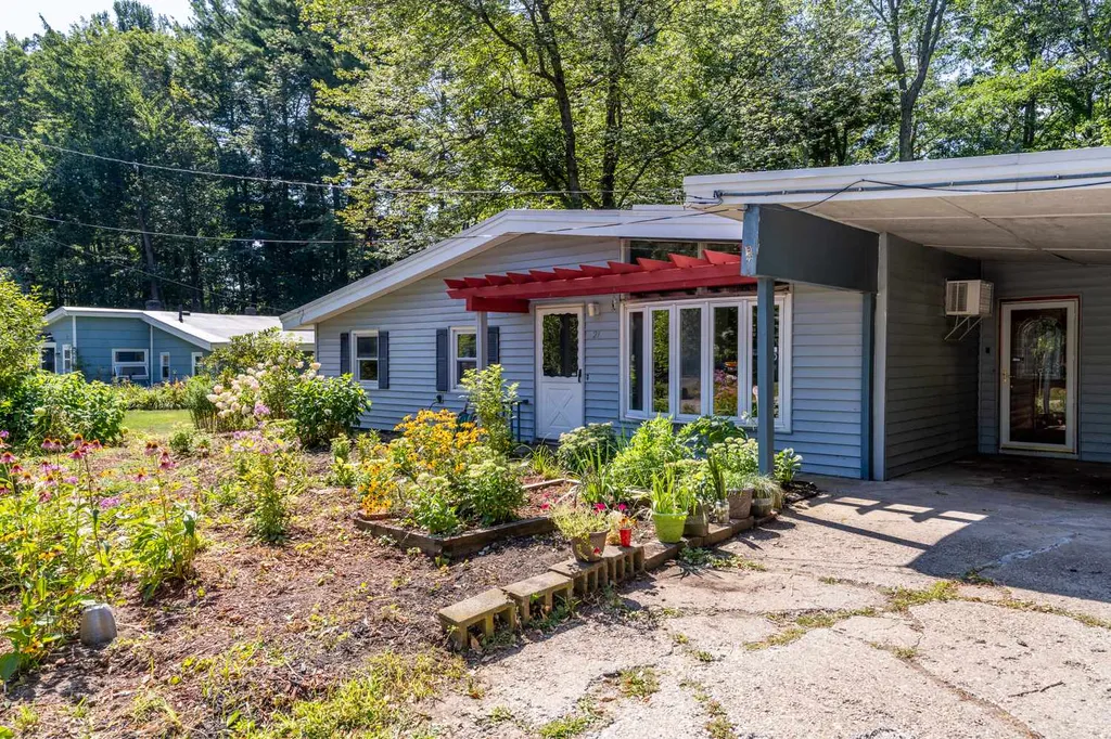 21 Birch Drive Dover NH 03820