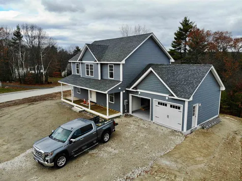 5 Marigold Way Hooksett NH 03106