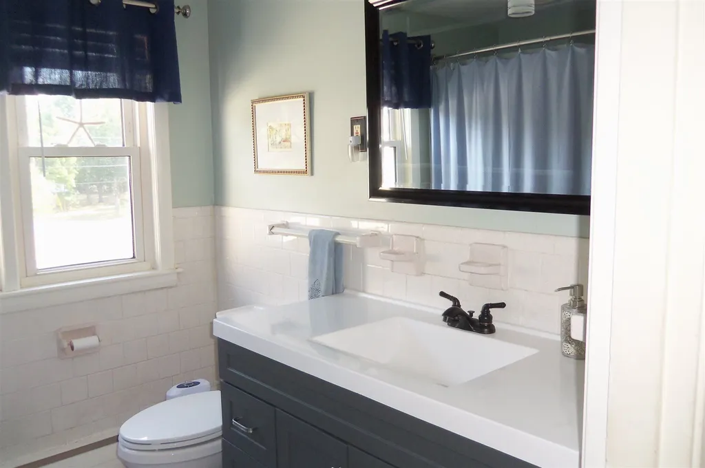 11 Concord Way Dover NH 03820