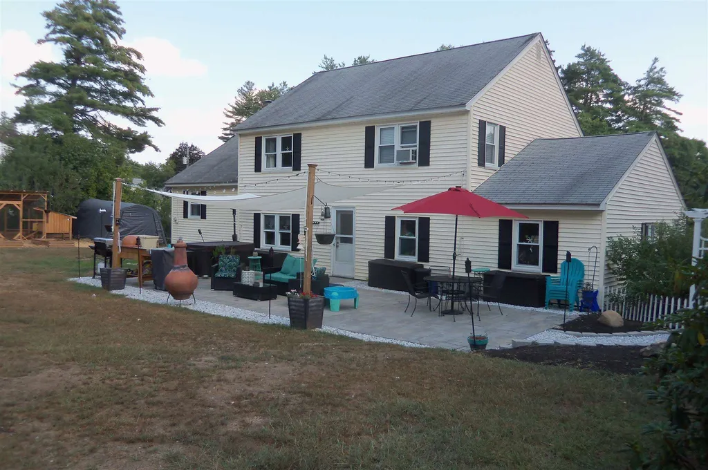 11 Concord Way Dover NH 03820