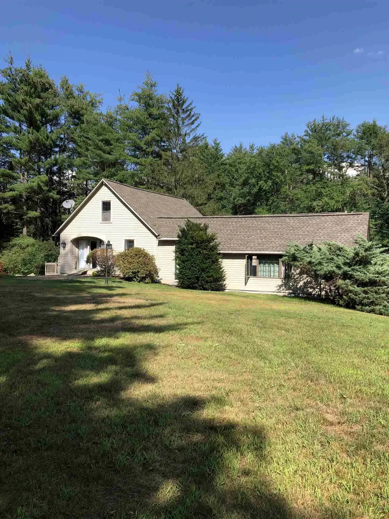 4 Sawmill Drive Swanzey NH 03446