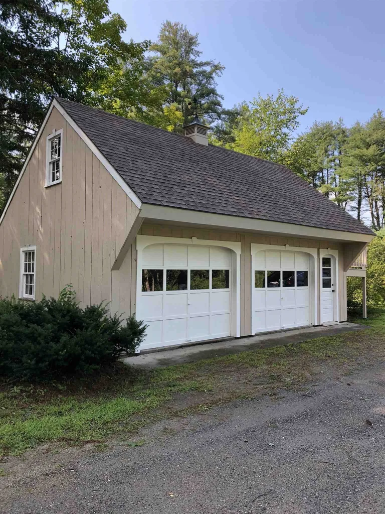 4 Sawmill Drive Swanzey NH 03446
