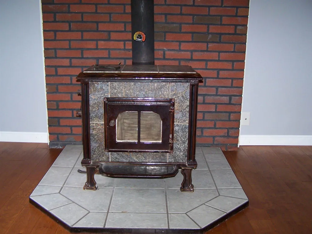8l Topaz Circle Derry NH 03038