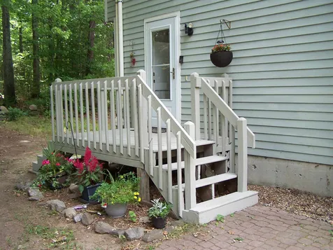 8l Topaz Circle Derry NH 03038